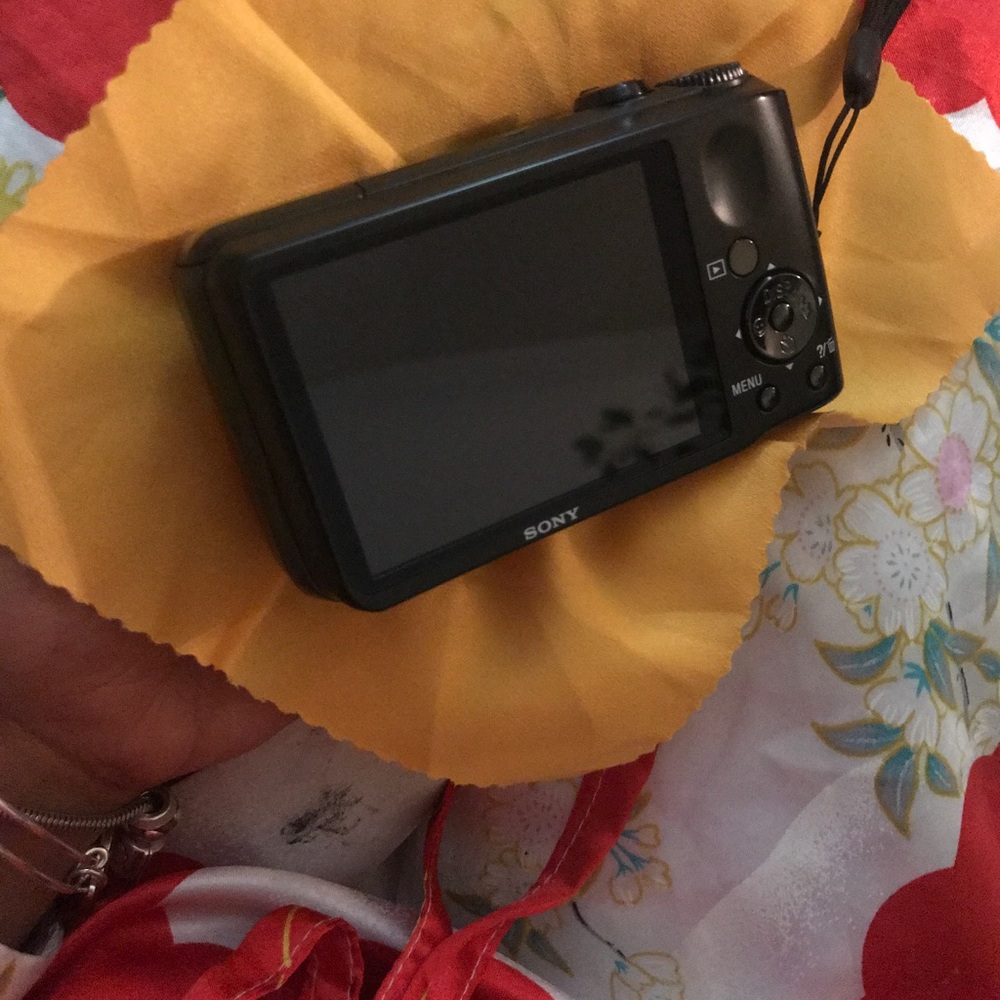 Camera - Picture 4 of 6